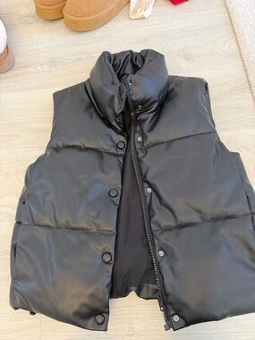 Zara Black Faux-Leather Puffer Vest